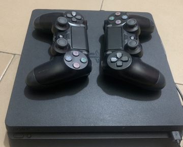 PS4 flaché